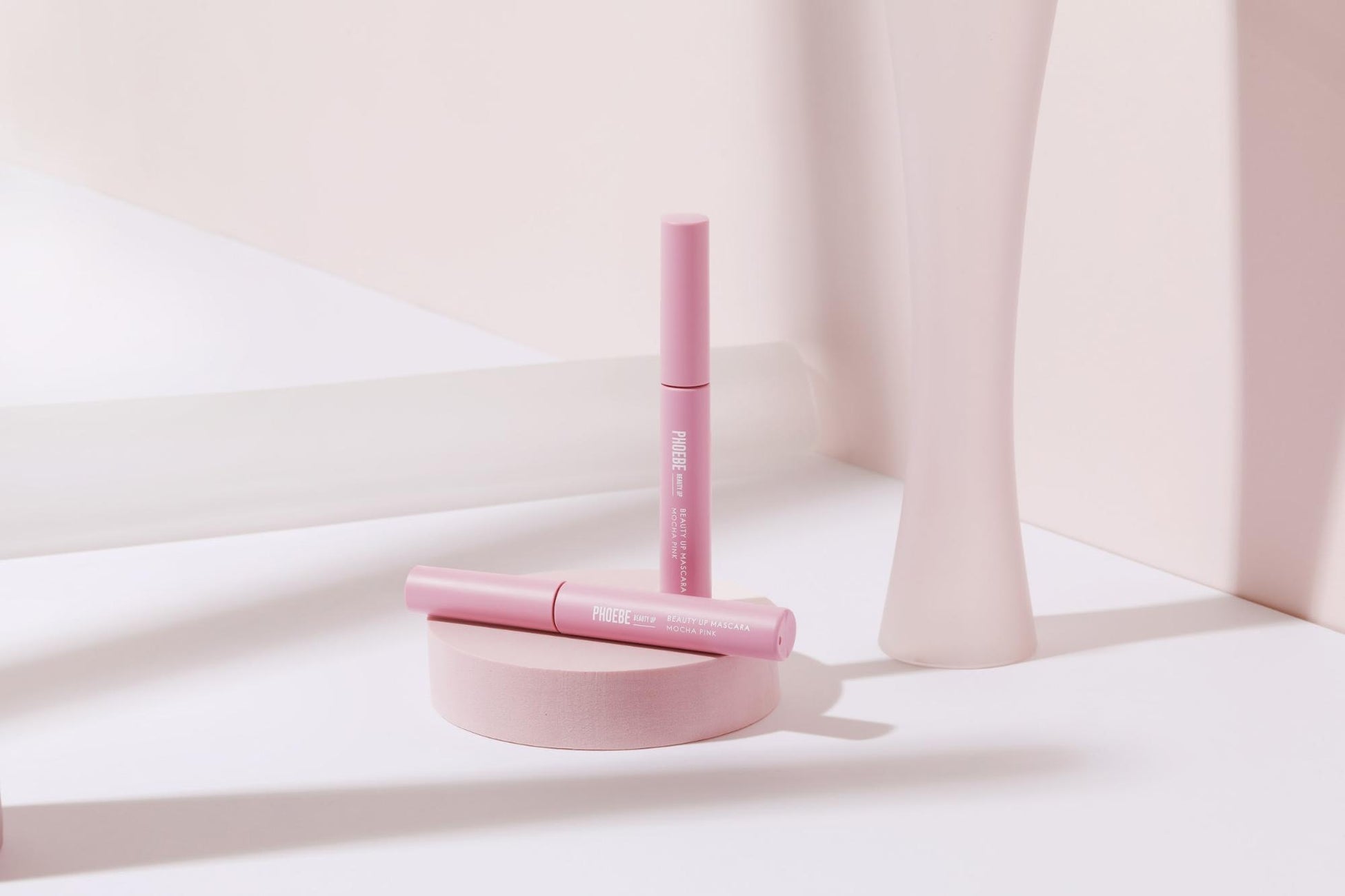 「PHOEBE BEAUTY UP」から新作アイテムの発売！新色の美容液マスカラ、グリッター、プレミアムまつ毛美容液など、目元のケアからメイクまでが楽しめる3アイテムを発売。のサブ画像2