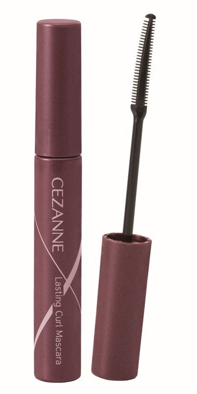 セザンヌのアイメイクシリーズに旬顔を叶える新色が続々！大人の目元に輝きを添える「グロウリキッドライナー」から上品なベージュカラー、「耐久カールマスカラ」から初のカラーマスカラが新登場！のサブ画像6