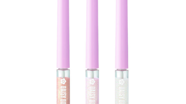 MARY QUANTのセカンドブランド“DAISY DOLL”からグリッター アイカラーが新発売！のメイン画像