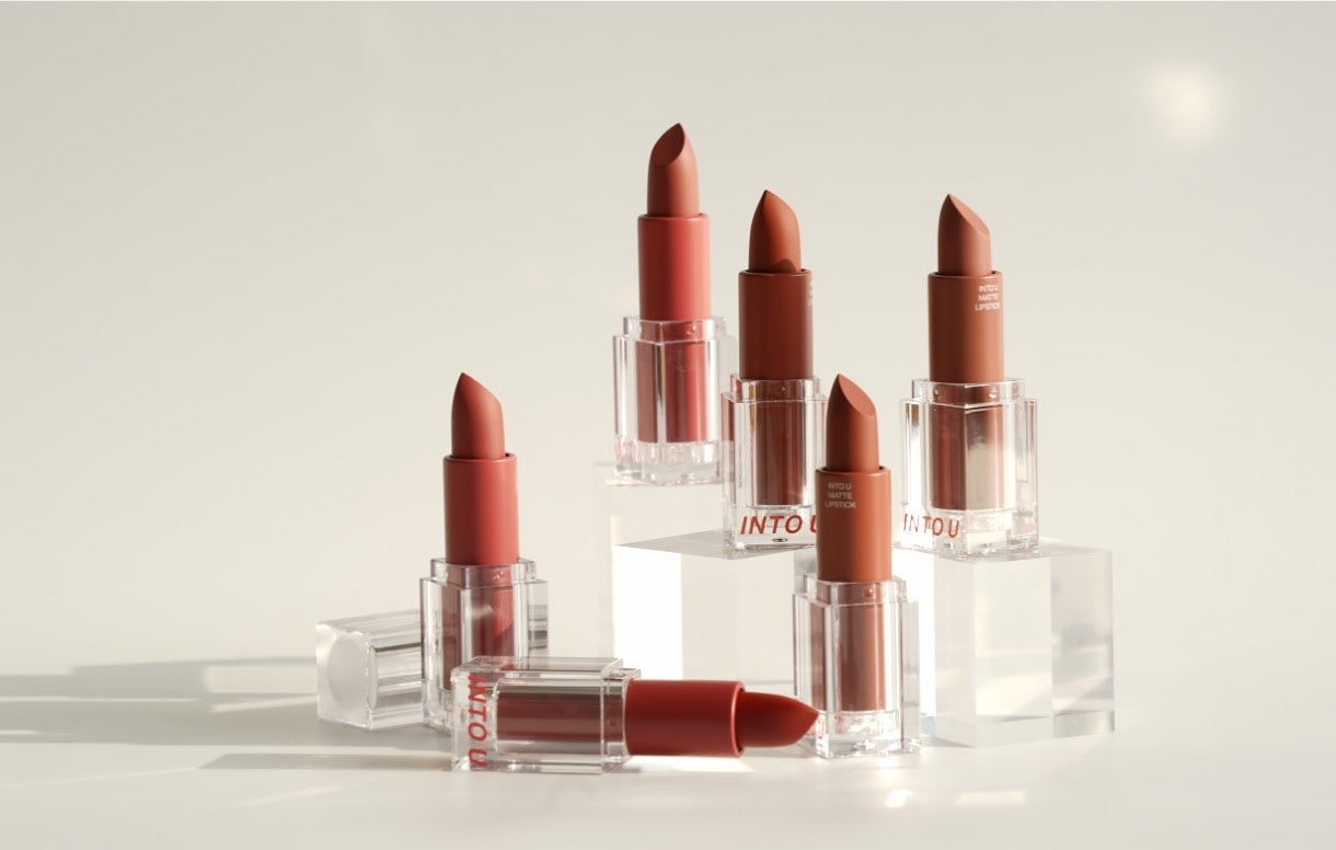 中国コスメ「INTO U」から初のスティックタイプのマットリップが11月28日より新発売！のサブ画像1