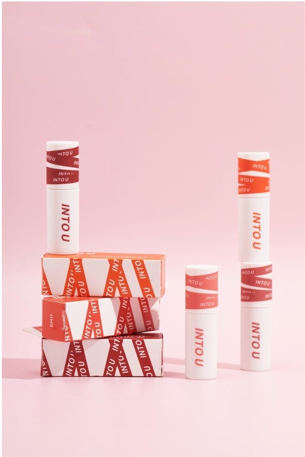 中国コスメ「INTO U」から初のスティックタイプのマットリップが11月28日より新発売！のサブ画像6