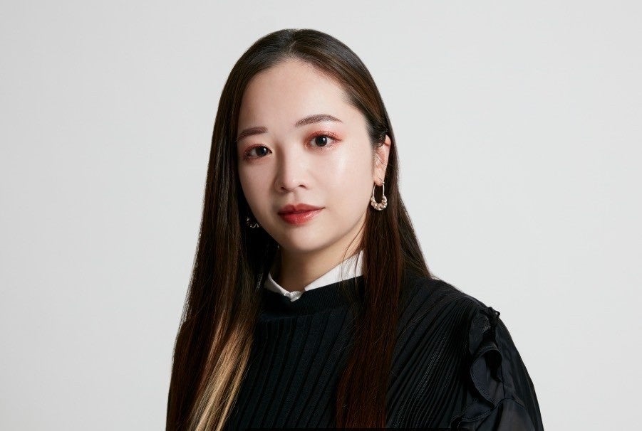 あの福岡銘菓「にわかせんぺい」が コスメ に！『にわかせんぺい 印象的な目と眉になれるメイクパレットBOOK』 12/7発売のサブ画像4