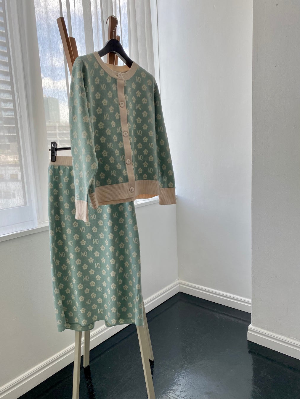 マリークヮント流「あざと仕込みメイク」「ガールクラッシュメイク」をご紹介！ホリデーシーズンに映える「冬のおでかけメイク」を公開のサブ画像14