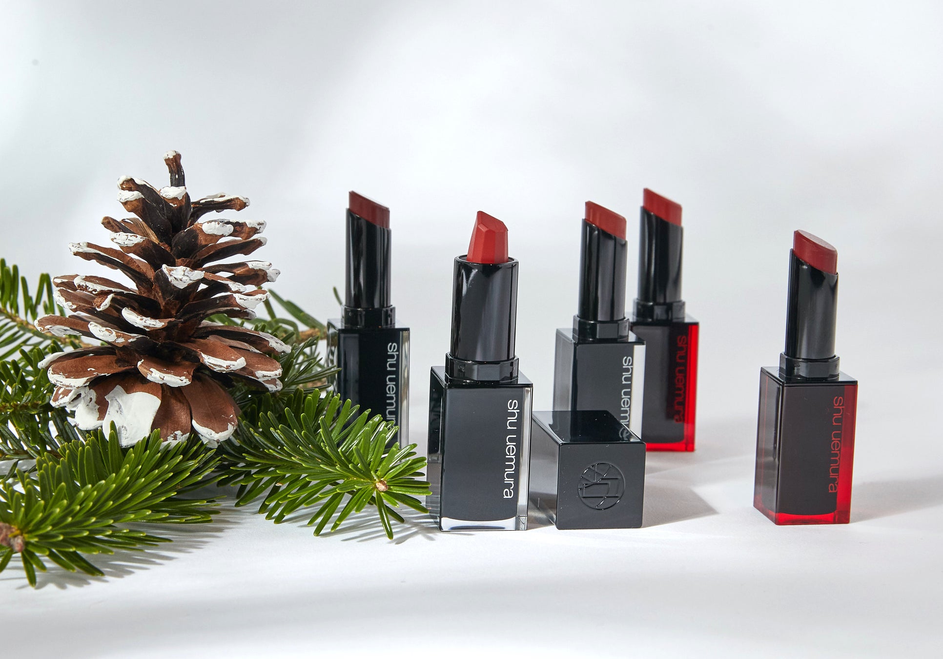 My Little Box 12月のテーマは「Make a wish」 shu uemuraのコスメをはじめホリデーシーズンにふさわしい内容をお届けのサブ画像4