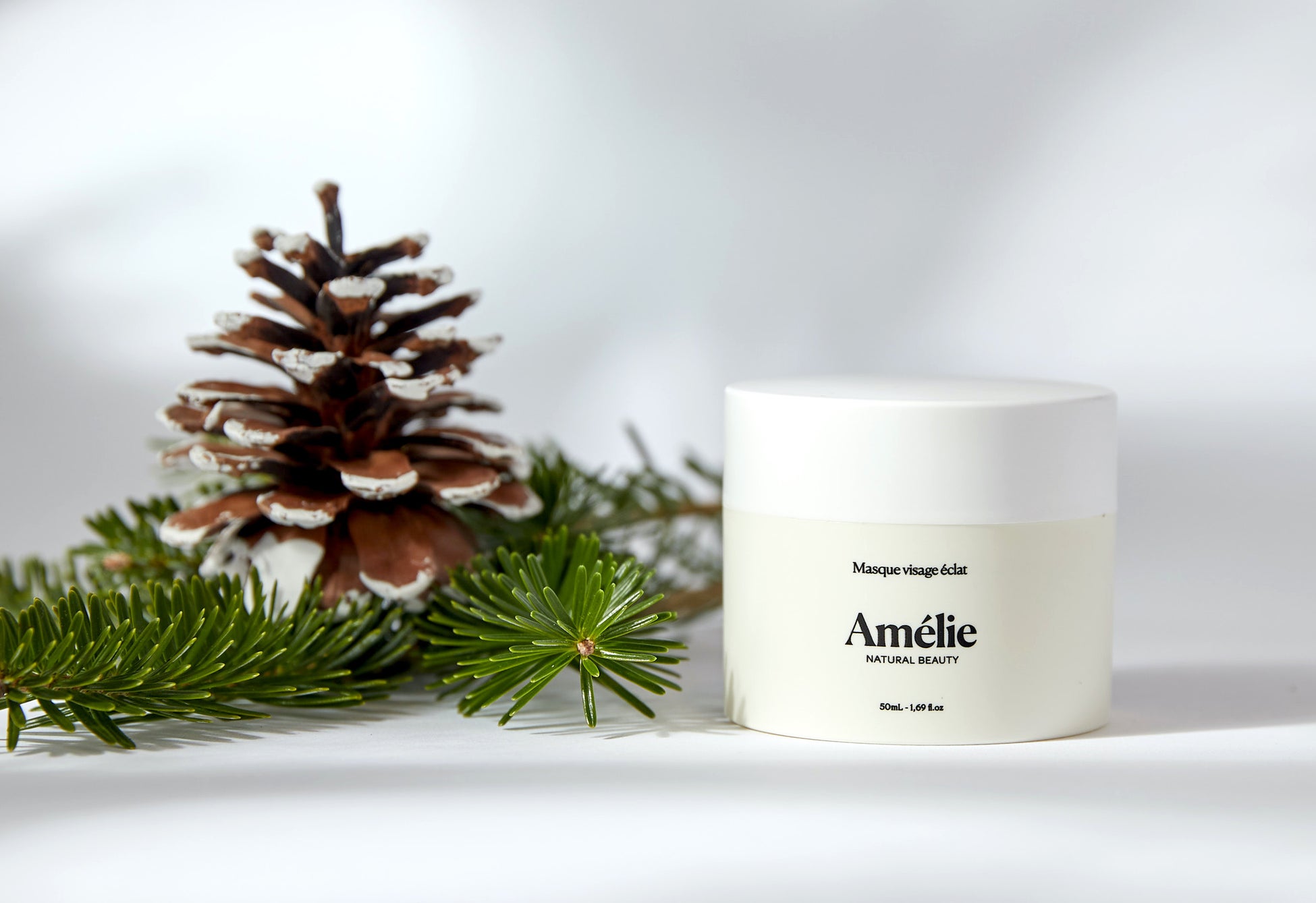 My Little Box 12月のテーマは「Make a wish」 shu uemuraのコスメをはじめホリデーシーズンにふさわしい内容をお届けのサブ画像5