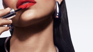 【M・A・C】M・A・C初！キスプルーフ＆マスクフレンドリーで、​鮮やかな発色と心地よい付けごこちが続くリキッド リップカラー「ロックド キス インク リップカラー」が新発売 のメイン画像