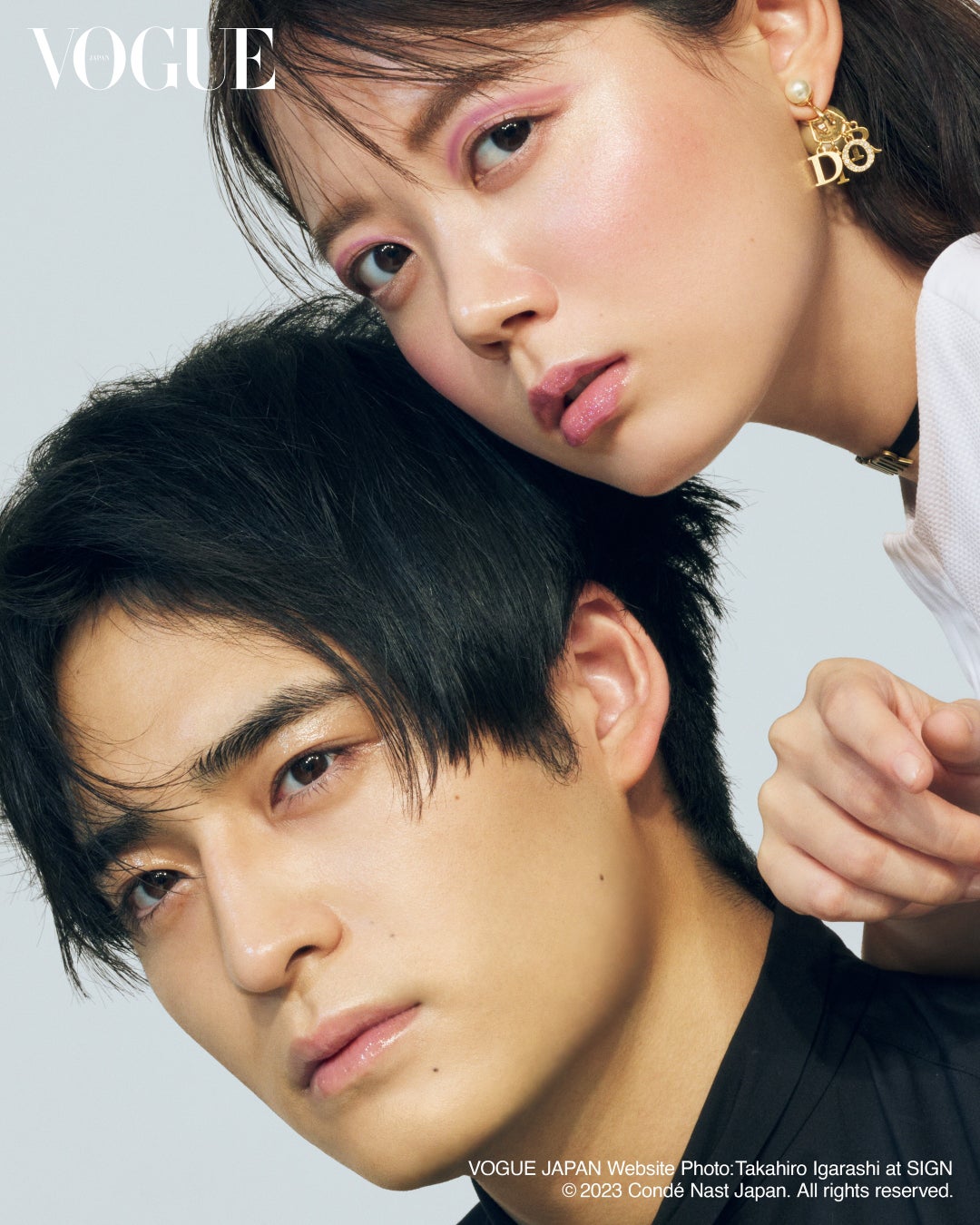 日本を代表するアーティストへの階段を登り始めた緑黄色社会が『VOGUE JAPAN』に登場！パルファン・クリスチャン・ディオール伝説のリップを纏ったスペシャルシューティング公開。のサブ画像3_VOGUE JAPAN Website PhotoTakahiro Igarashi at SIGNO ©2023 Condé Nast Japan. All rights reserved.