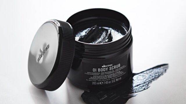 新発売！！ダヴィネスから「オイ ボディ スクラブ」が登場！のメイン画像