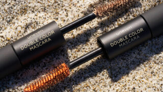 コスメブランド「uneven」が、初のダブルカラーマスカラを発売。ブランド人気アイテムのカラーマスカラを2色同時に楽しめるスペシャルエディション。のメイン画像