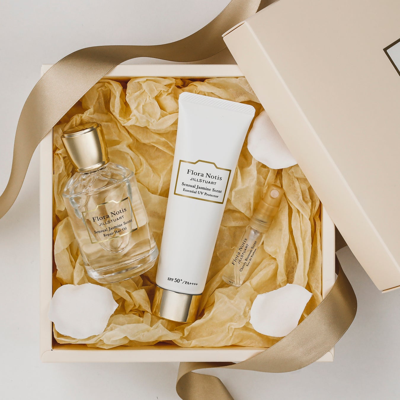 【フローラノーティス　ジルスチュアート】風にそよぎ光を放つ”揺れツヤ髪”へ。フローラノーティスのラインに新しく迎えたシャンプー＆トリートメントで、至福のヘアケアを。のサブ画像7