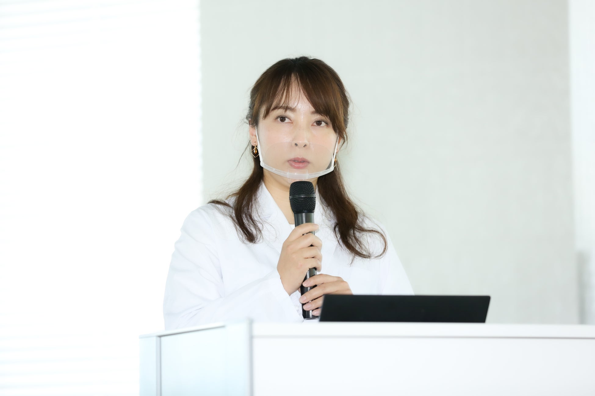 個々に感じるくすみやライフスタイルに寄り添う新ベースメイク誕生「トワニー　リズムカラーウェア」3月11日（土）販売開始　透明感レイヤリングを楽しむパウダーファンデーションとおしろいも同時発売のサブ画像13