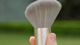 ディンドン！メイクブラシの使い方ガイドがチェック待ちですよ~のメイン画像