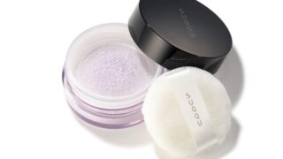 ＜SUQQU＞2022年冬に限定発売し、大好評を博した「オイル リッチ グロウ ルース パウダー 101」が待望の再登場！のメイン画像