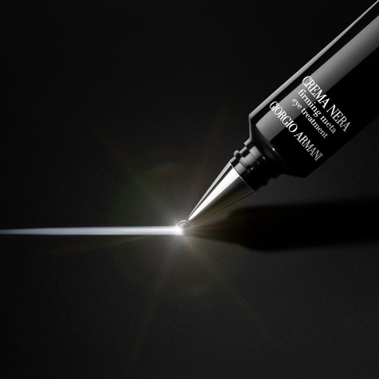 肌の奥の層*1 まで深く浸透。ハリとなめらかさをもたらす次世代*2 アイトリートメント「クレマ ネラ ファーミング メタ アイ トリートメント」が2023年6月2日（金）に新登場のサブ画像6_＜イメージ＞