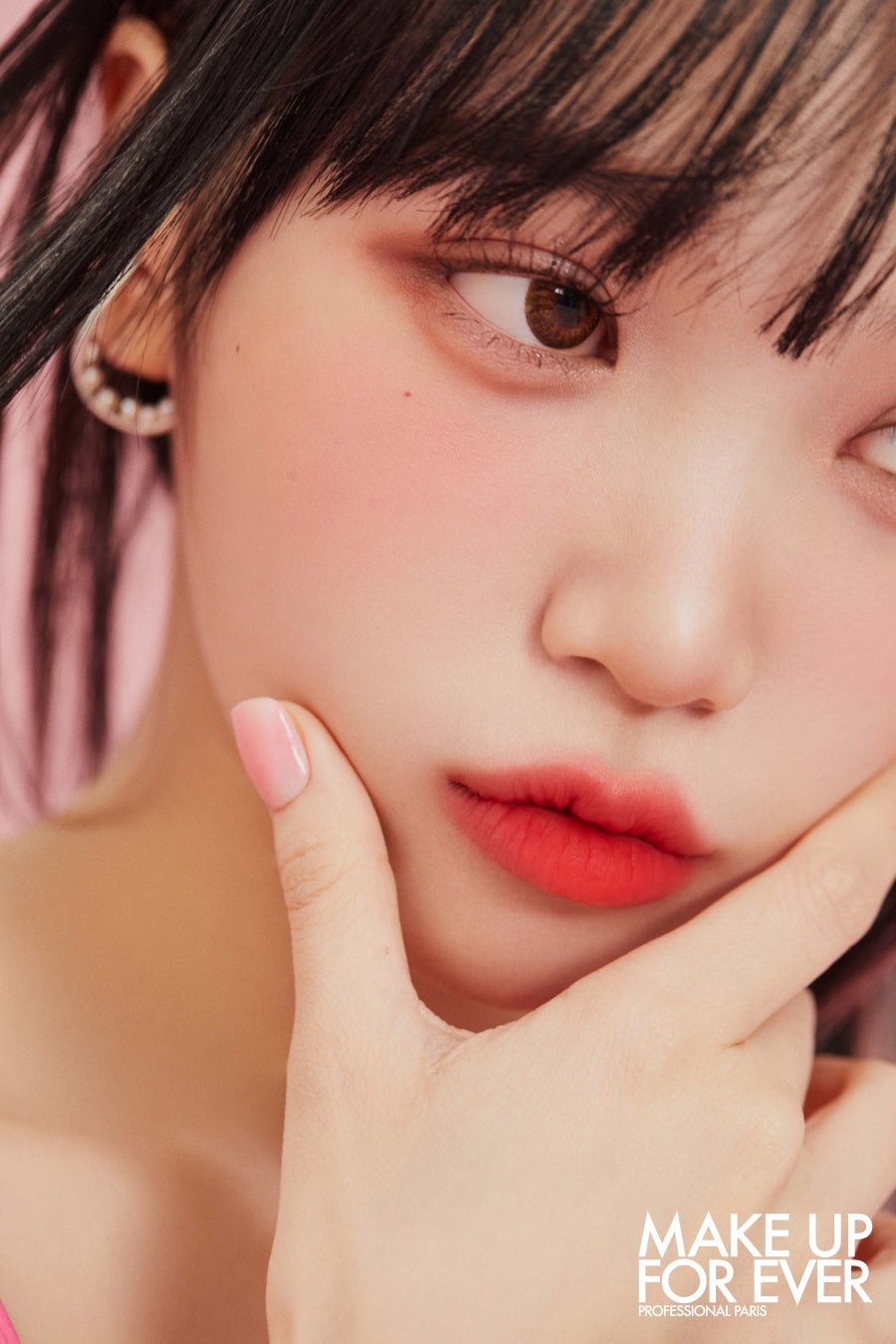 メイクアップフォーエバー ジャパンアンバサダーLE SSERAFIM（ル セラフィム）KIM CHAEWON　肌に溶け込むようになじみ美しさが長時間続く、新発売のフェイスカラーで愛らしい新ルックを披露のサブ画像3