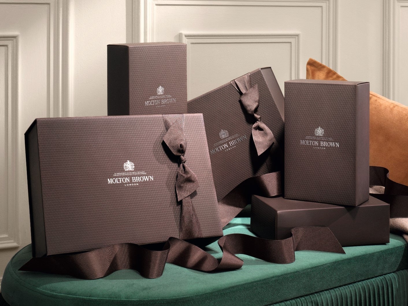 モルトンブラウン公式オンラインストア　LINEやメールでギフトを贈れるeギフトをスタートのサブ画像2_ギフトボックス イメージ