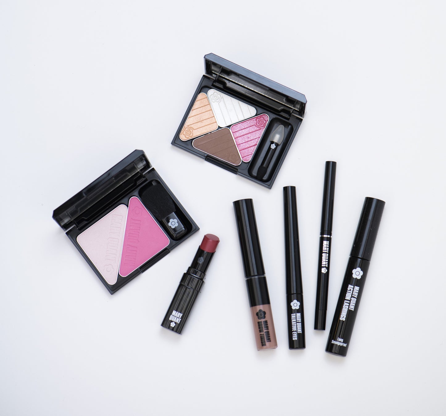 2023年夏の野外フェスは、ビジュー＆デイジーがポイントのシールメイクで視線を独り占め！マリークヮント流「お目立ちメイク」HOW TO動画公開のサブ画像7