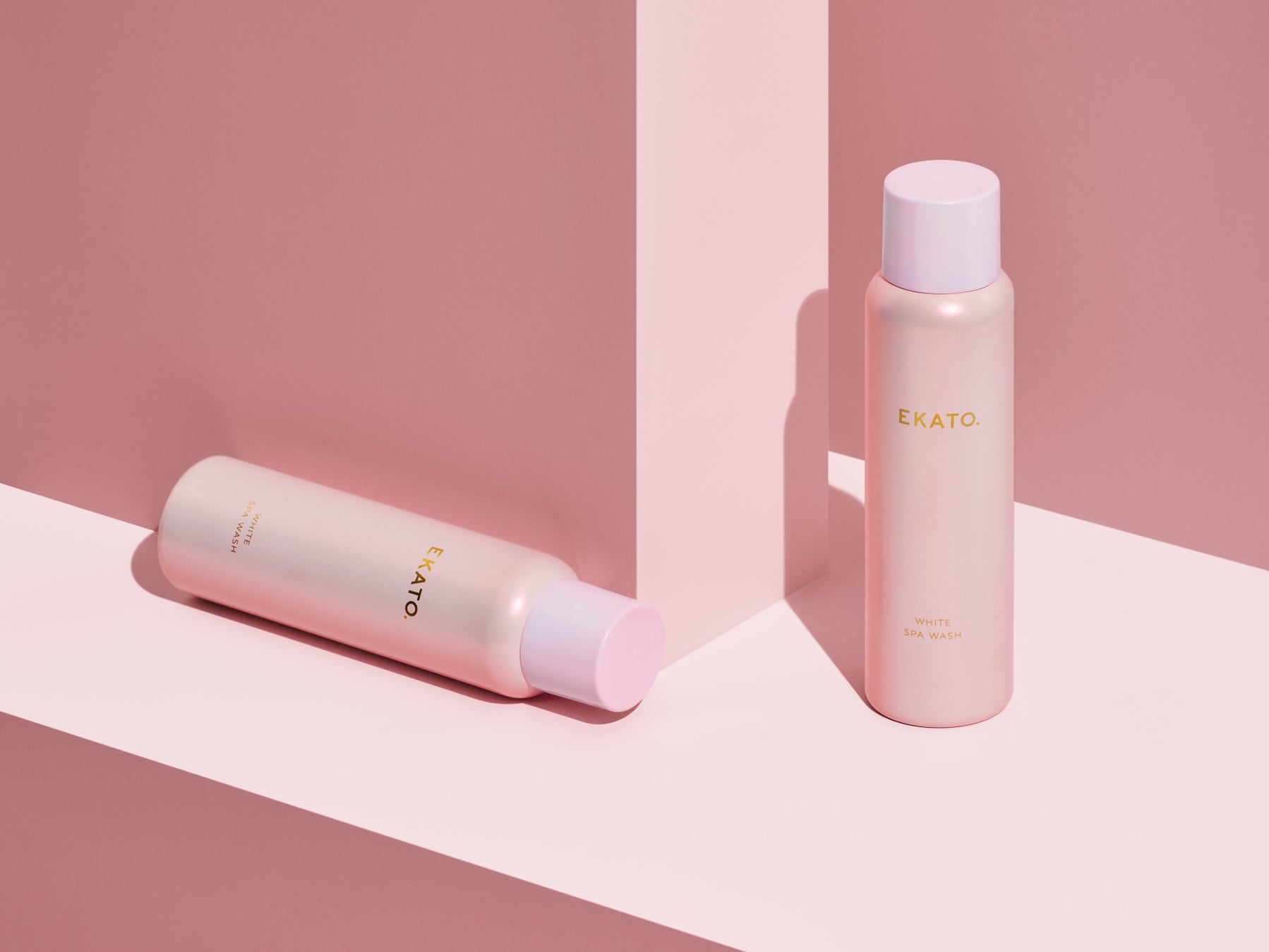 プロ級のケアを自宅で叶えるセルフケアブランド「EKATO. (エカト)」から、浮かす、巡らす、整える。1分間の炭酸ガスパック洗顔「ホワイト スパウォッシュ」が発売のサブ画像2_ホワイト スパウォッシュ　／　容量：120g　／　価格：4,620円（税込）