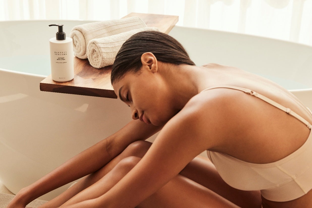 バーニーズ ニューヨーク ビューティENTIAGE™ ライン瞬間的な香りを豊かに記憶する製品を紹介のサブ画像1